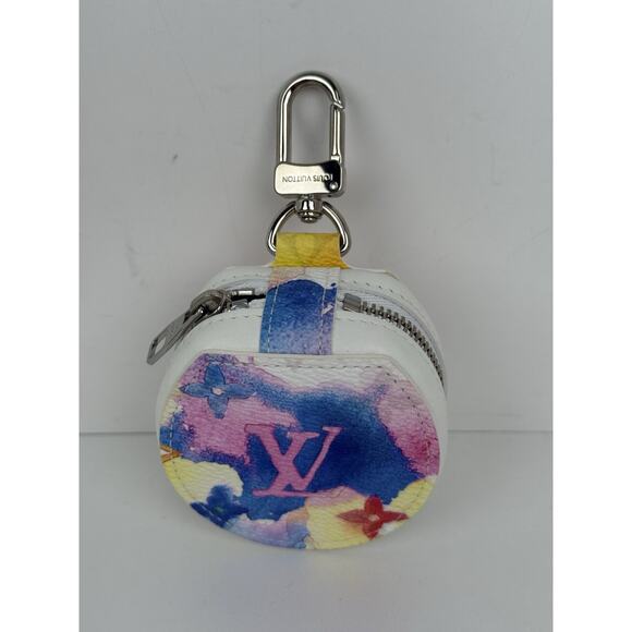 Louis Vuitton Etui Earphones Rainbow Monogram Canvas with Silver-Tone Hardware - Picture 3 of 13